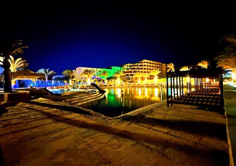 Red Sea Gate Beach Resort 