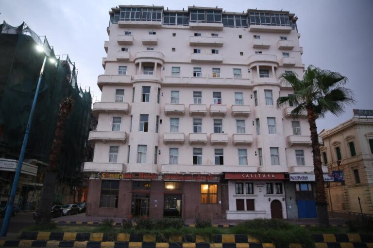 Semiramis hotel